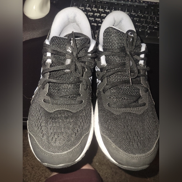 Aasics Athletic Shoes Size 11 - Picture 1 of 5